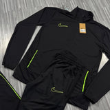 CONJUNTO NIKE DRI-FIT ( PRETO c/ VERDE )