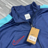 CONJUNTO NIKE DRI-FIT ( AZUL ESCURO c/ AZUL BEBÊ )