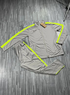 CONJUNTO NIKE DRI-FIT ( CINZA c/ VERDE )