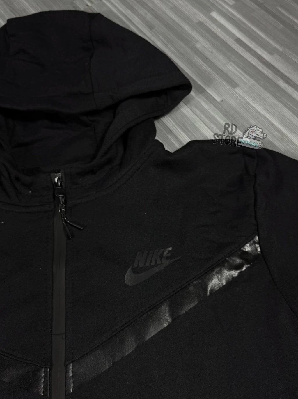 CONJUNTO NIKE TECH FLEECE ( PRETO )
