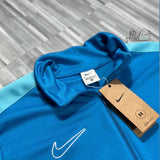CONJUNTO NIKE DRI-FIT ( AZUL BEBE )
