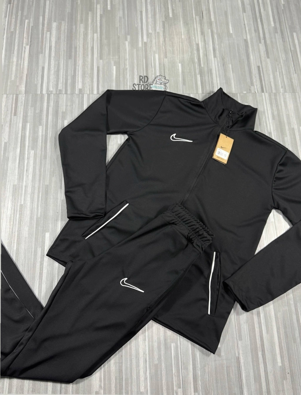 CONJUNTO NIKE DRI-FIT 21 ( PRETO c/ BRANCO )