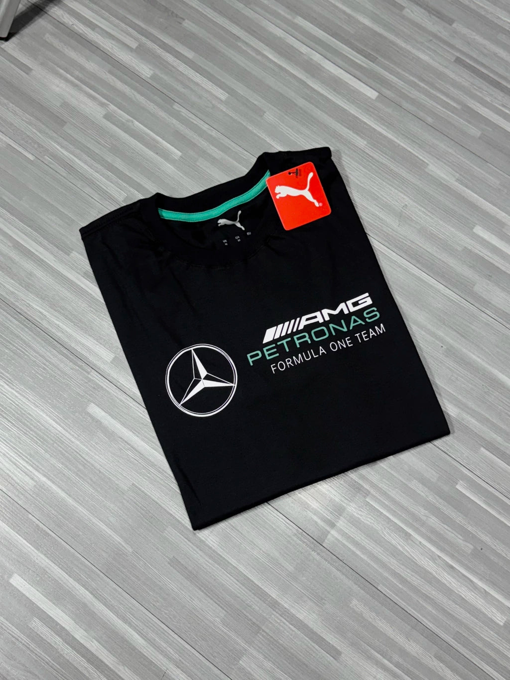 CAMISETA AMG PETRONAS MERCEDES ( PRETA )