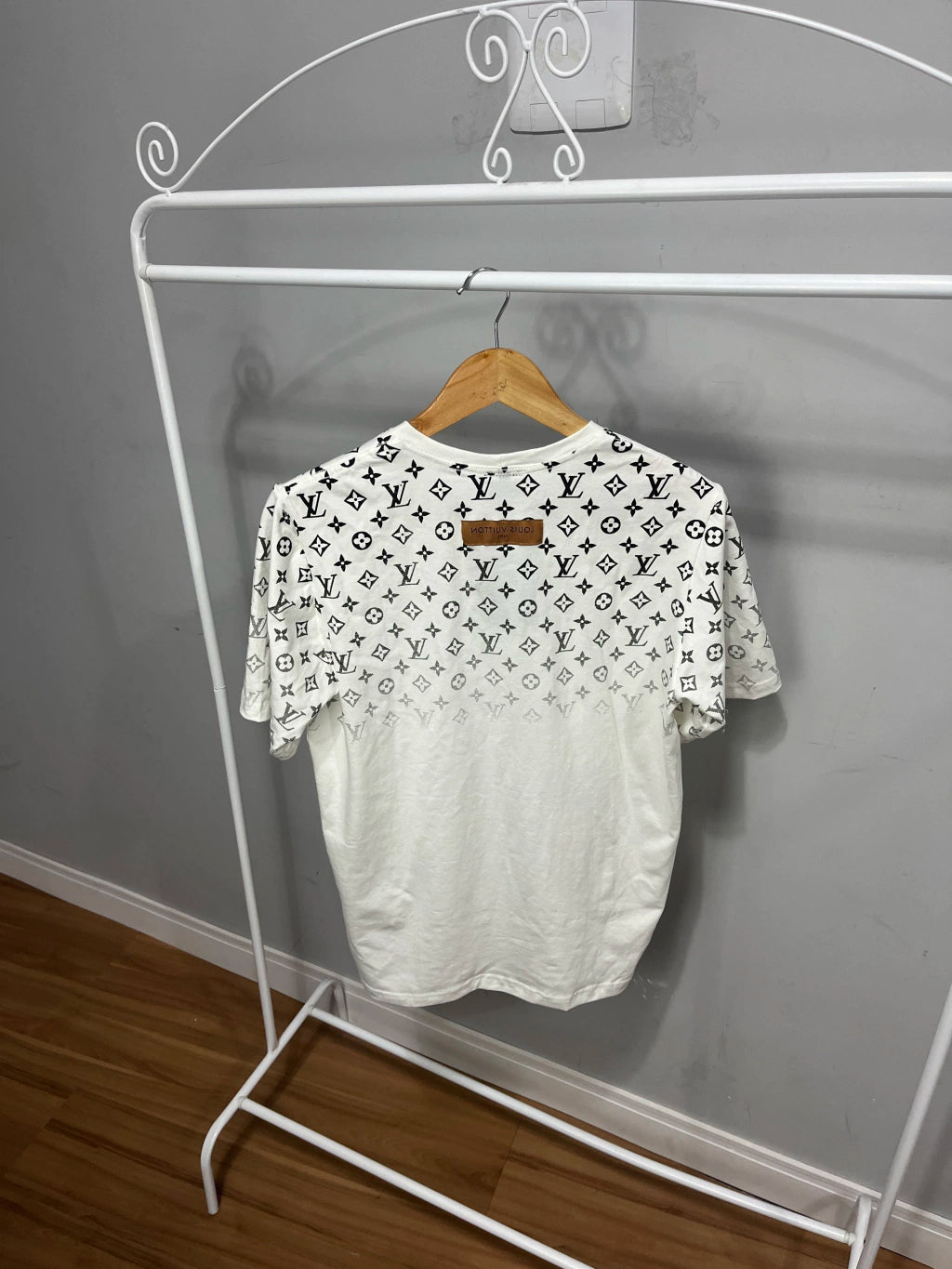 CAMISETA MONOGRAM GRADIENT