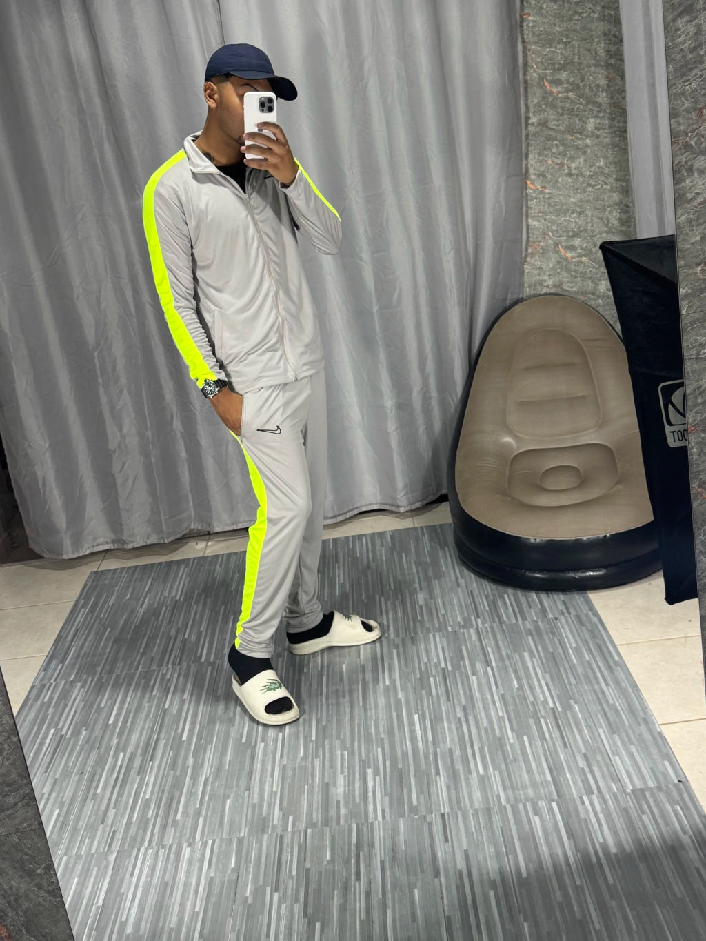 CONJUNTO NIKE DRI-FIT ( CINZA c/ VERDE )