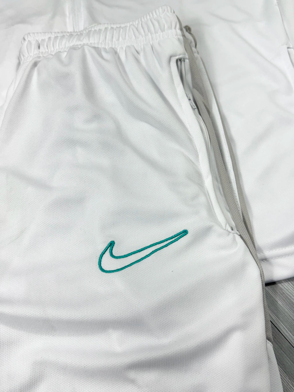 CONJUNTO NIKE DRI-FIT ( ICE FROZEN )